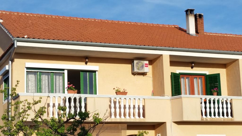 Apartments Dano Sukošan Екстериор снимка