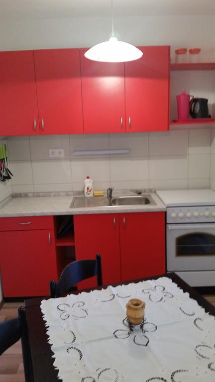 Apartments Dano Sukošan Стая снимка
