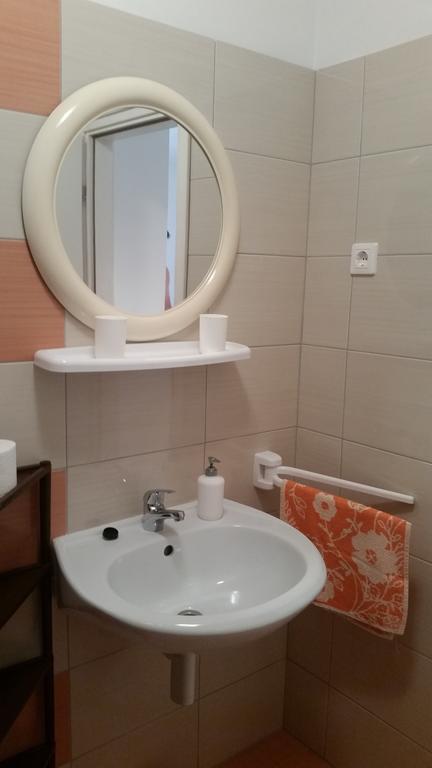 Apartments Dano Sukošan Стая снимка